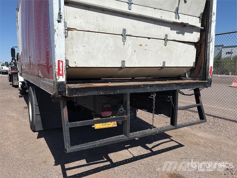 International 4300 Грузовики-Фургоны