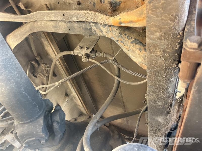 International 4300 صهاريج مياه