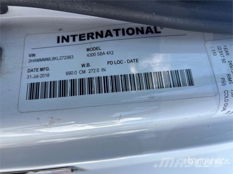 International 4300 Tovornjaki za vodo