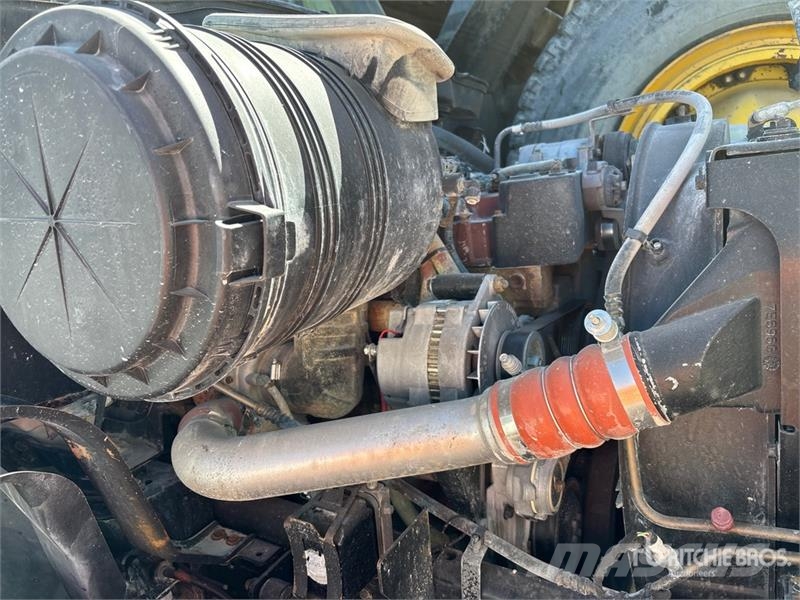 International 4300 Tanker trucks