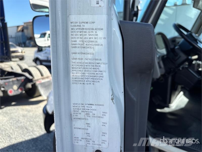 International 4300 ボックスボディー、ウイング、箱車
