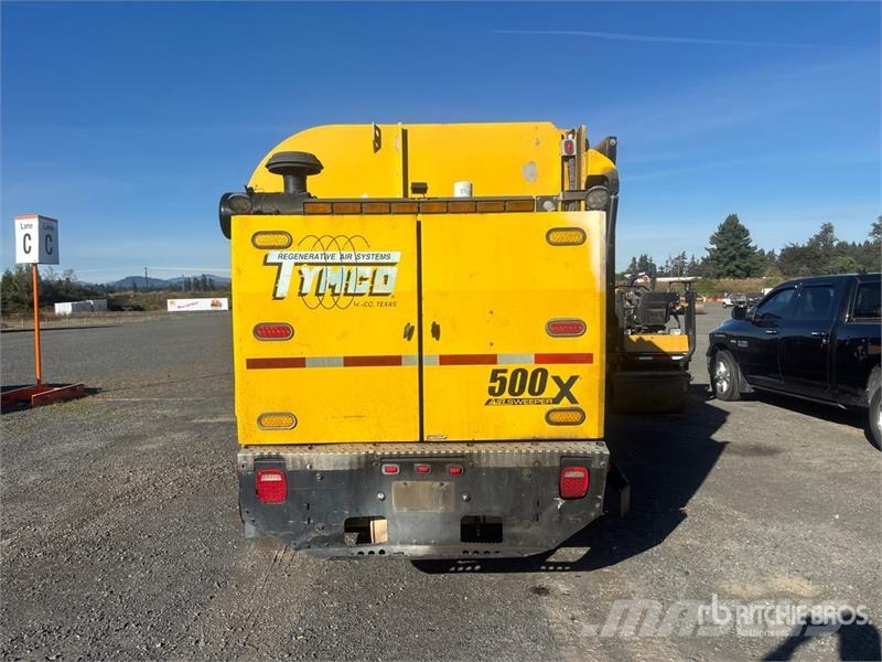 International 4300 Fejebiler