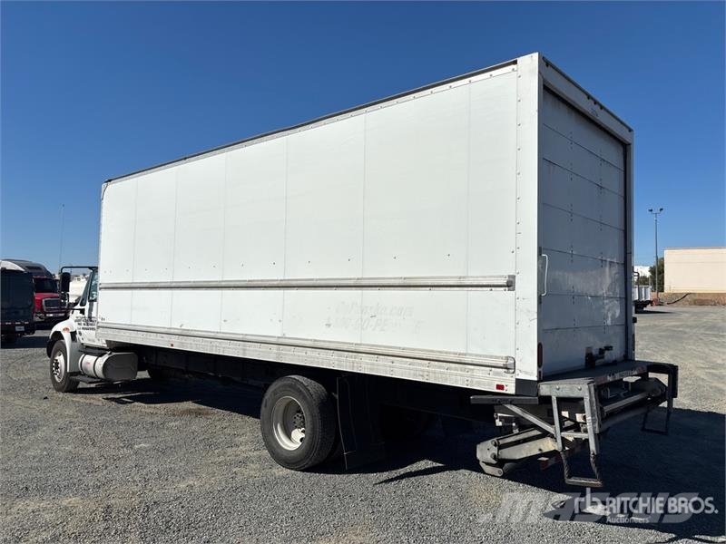 International 4300 ボックスボディー、ウイング、箱車