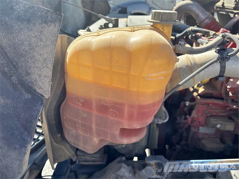 International 4300 Tovornjaki za vodo