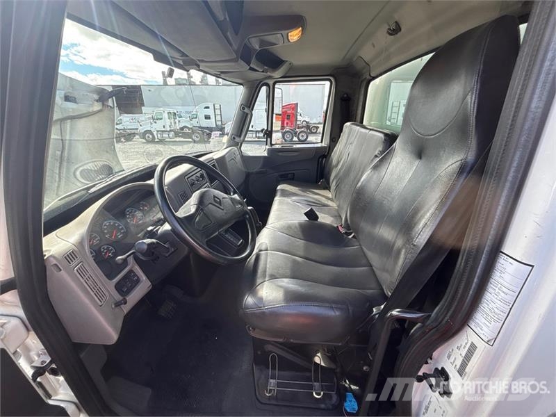 International 4300 Box body trucks