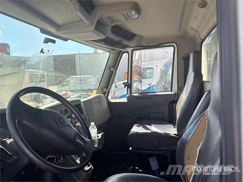 International 4300 Fast kasse