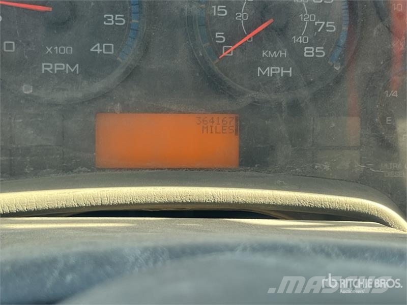 International 4300 صهاريج مياه