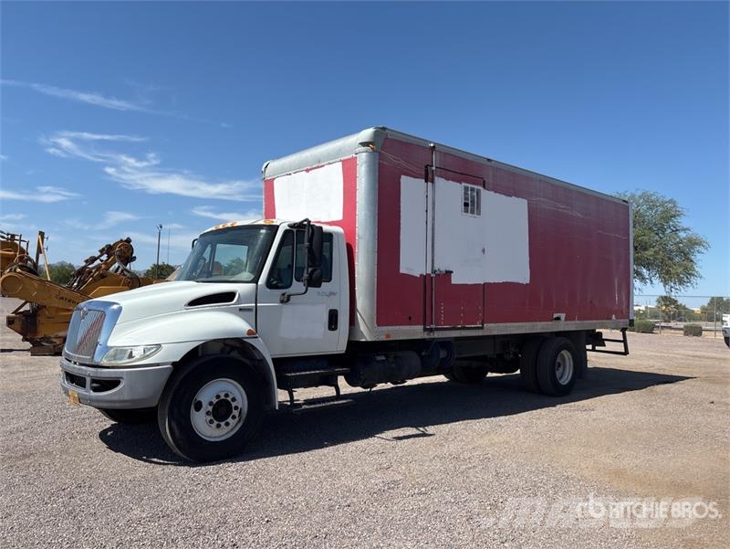 International 4300 Грузовики-Фургоны