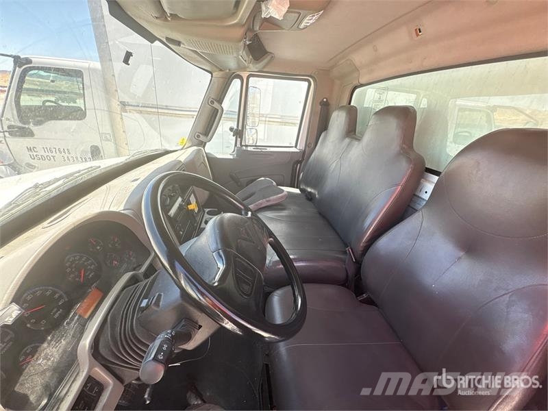 International 4300 Box trucks