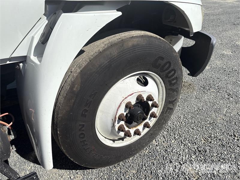 International 4300 Fast kasse