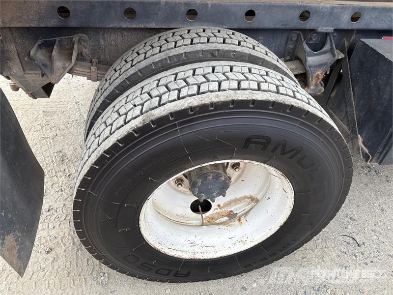 International 4300 Billenő teherautók