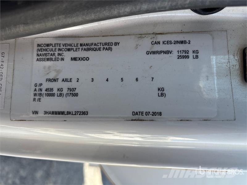 International 4300 Tovornjaki za vodo