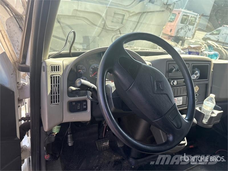 International 4300 Fast kasse