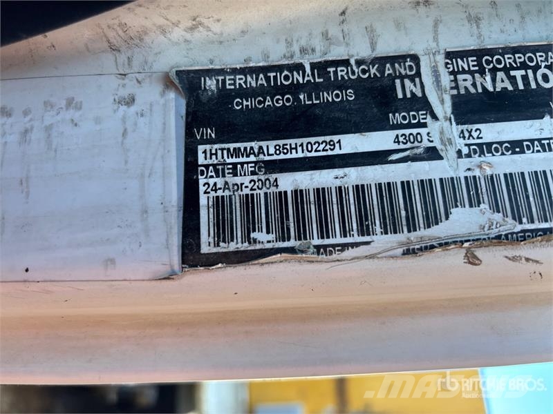 International 4300 Tanker trucks