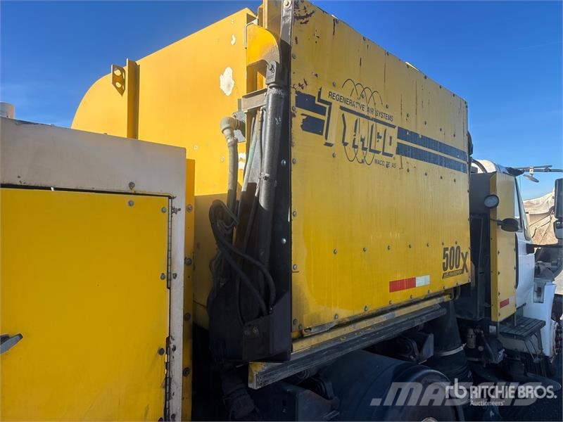 International 4300 Fejebiler