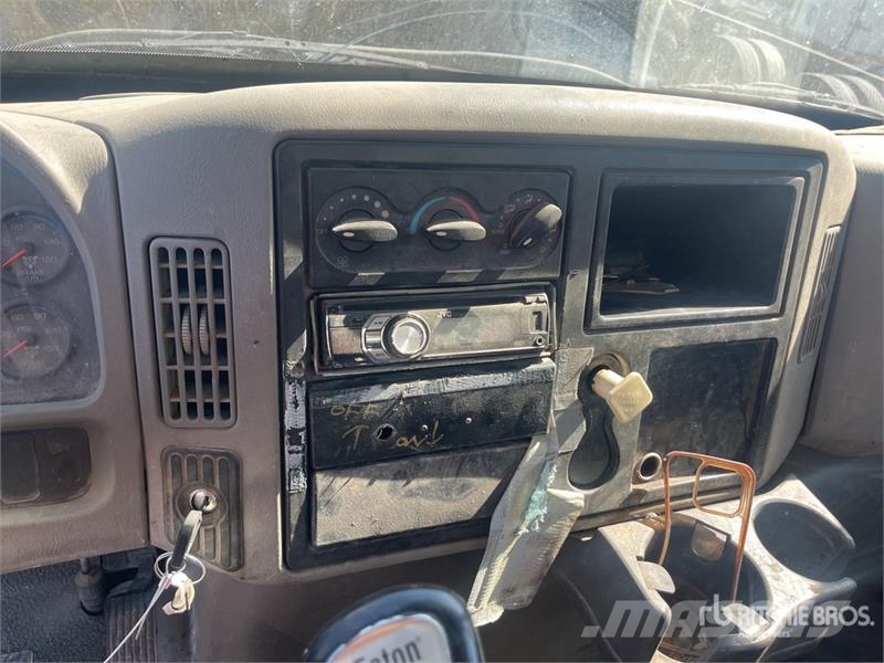 International 4300 صهاريج مياه