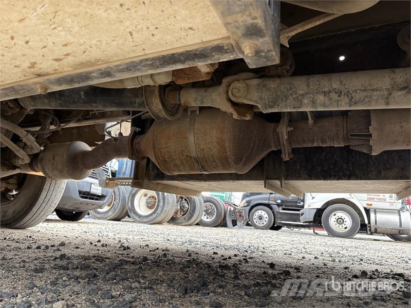 International 4300 Billenő teherautók