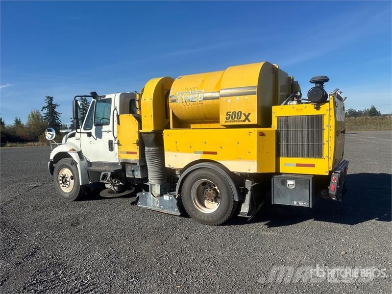 International 4300 Fejebiler
