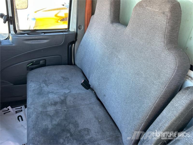 International 4300 Skriňová nadstavba