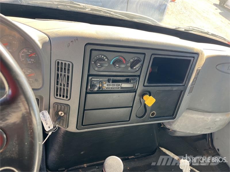 International 4300 Ūdens mašīnas