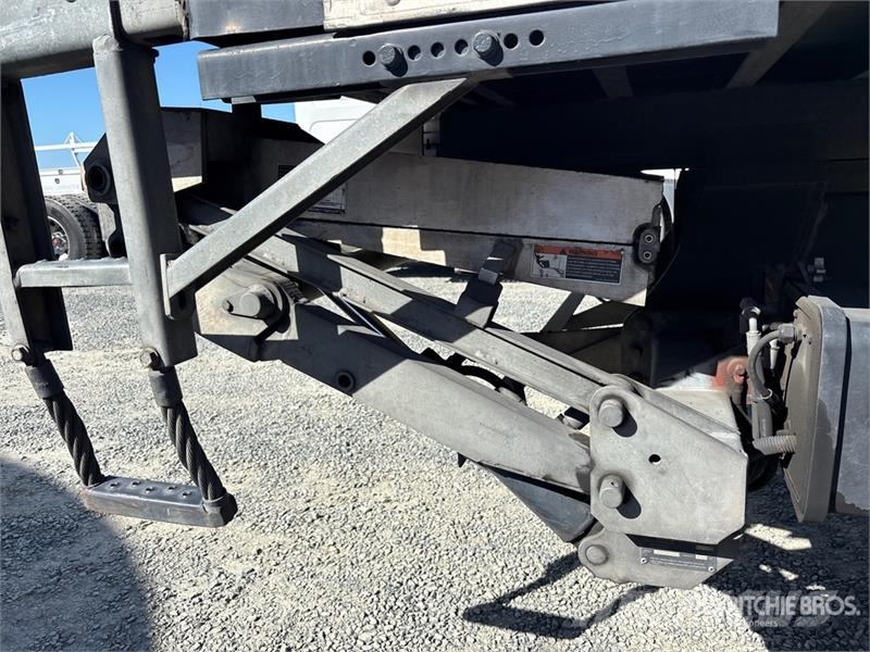 International 4300 ボックスボディー、ウイング、箱車