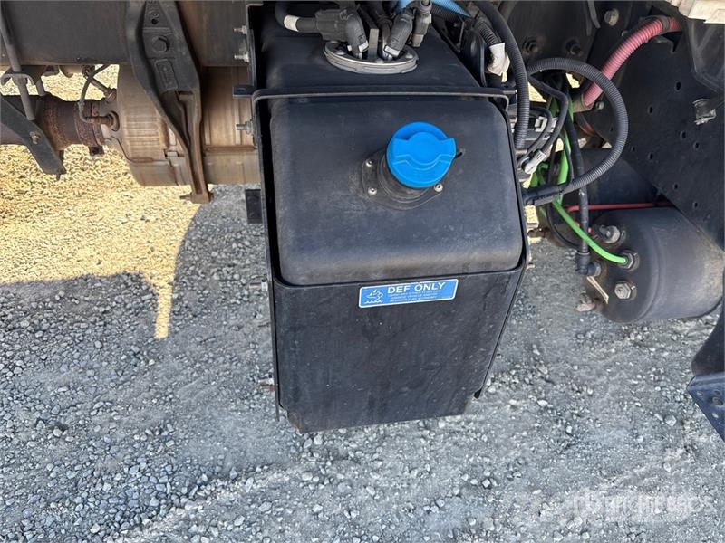 International 4300 ボックスボディー、ウイング、箱車
