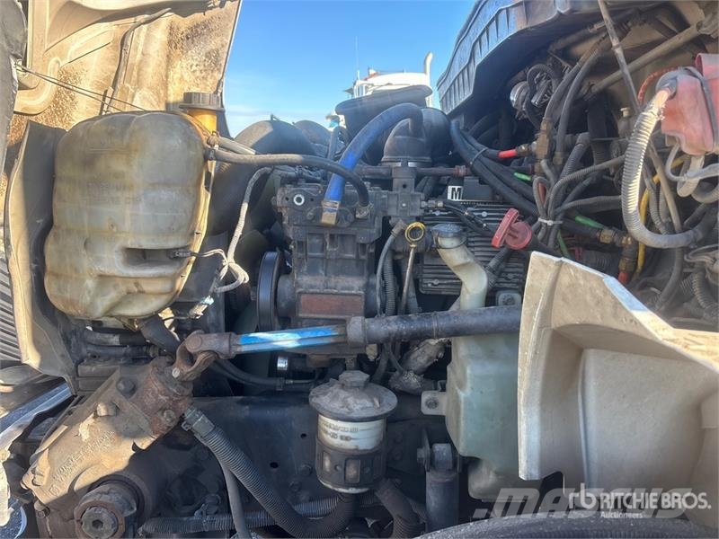 International 4300 Fejebiler