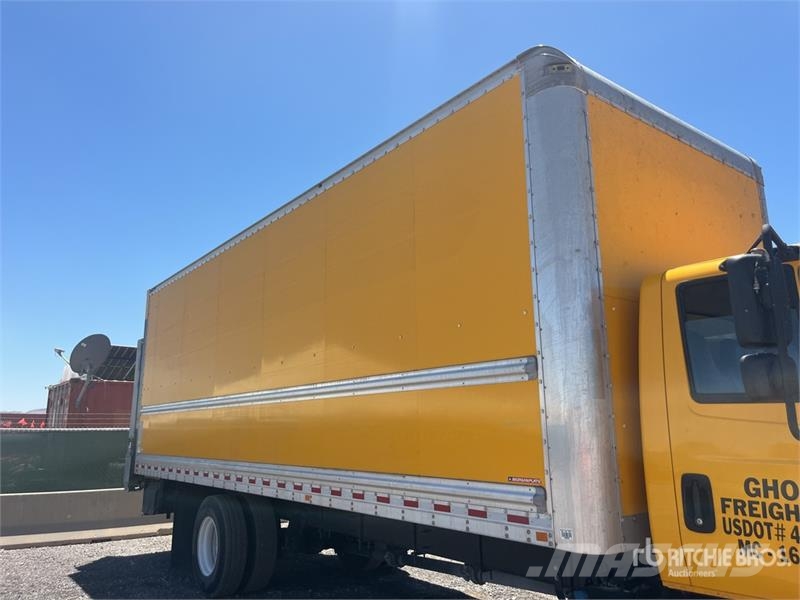International 4300 Kofferaufbau
