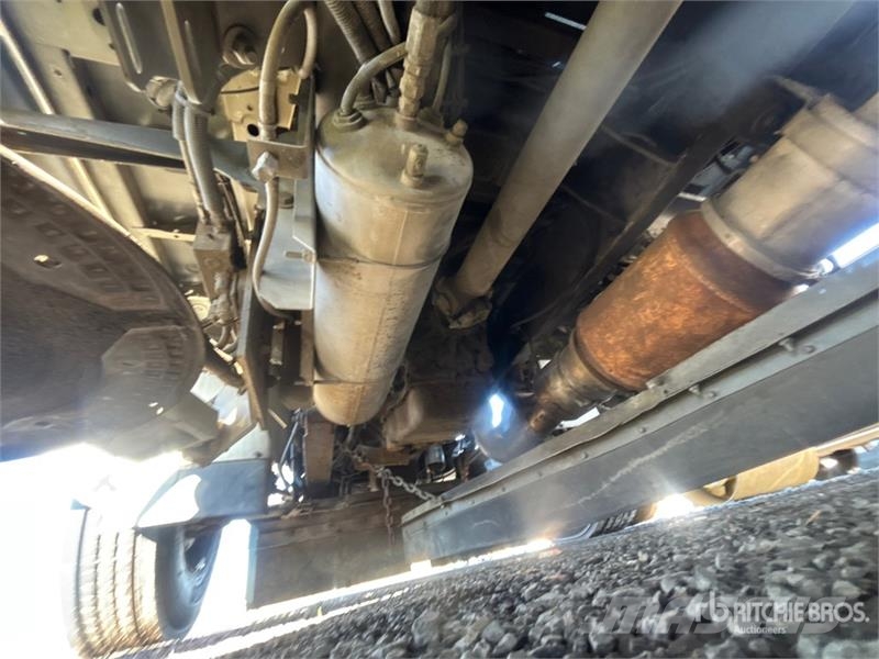 International 4300 Fejebiler