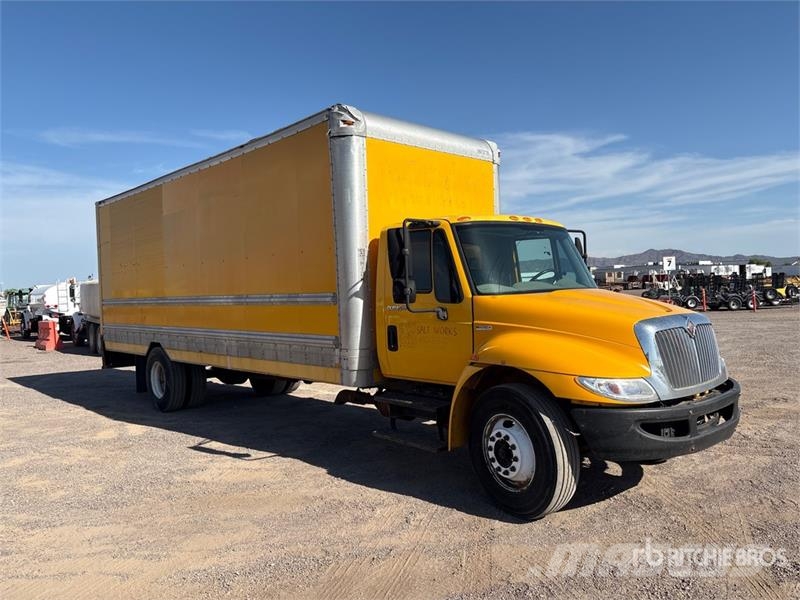 International 4300 Грузовики-Фургоны