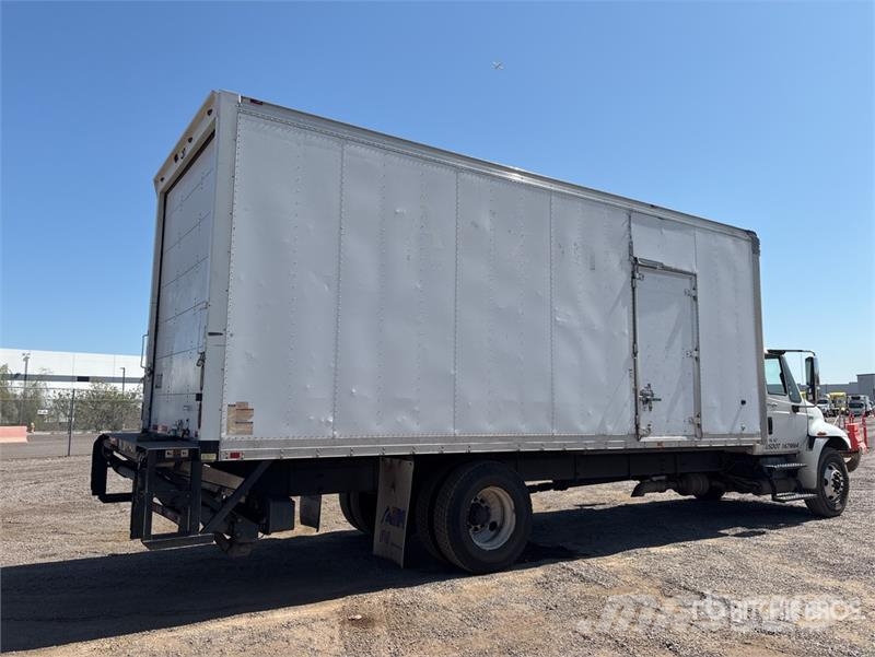 International 4300 Tovornjaki zabojniki