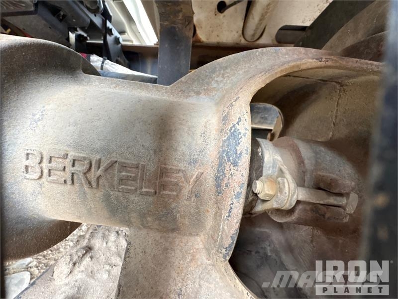 International 4300 Vandens sunkvežimiai