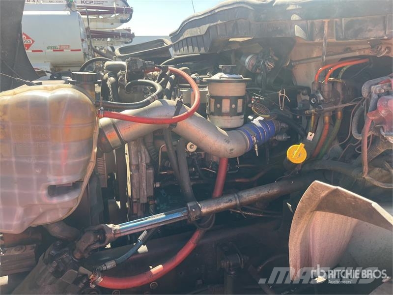 International 4300 صهاريج مياه