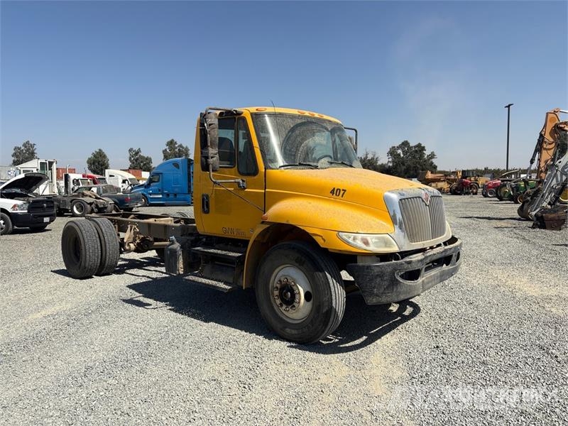 International 4300 Kabiny a interiér