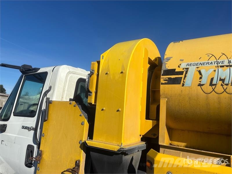 International 4300 Fejebiler