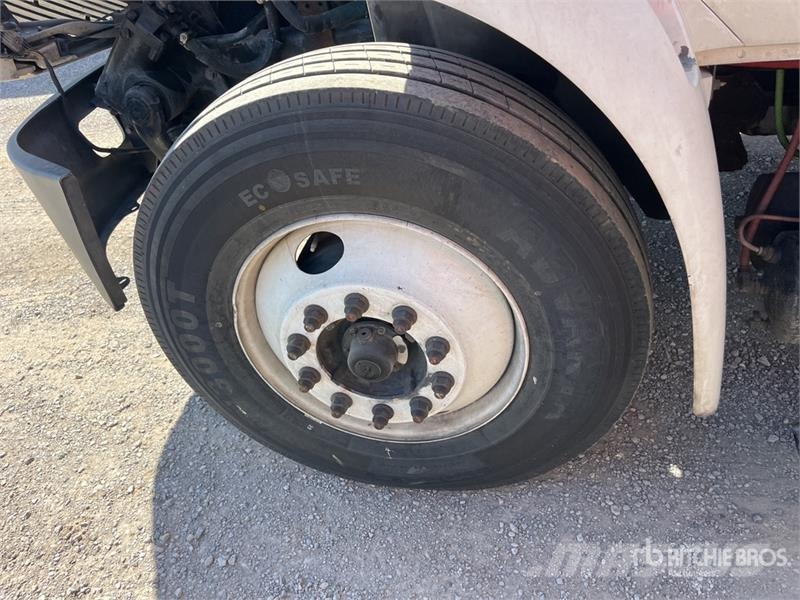International 4300 Umpikorikuorma-autot