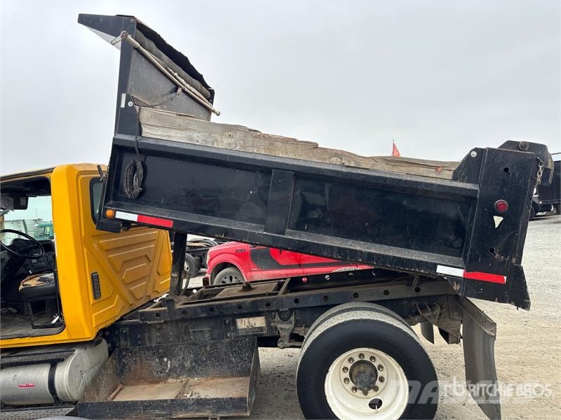 International 4300 Billenő teherautók