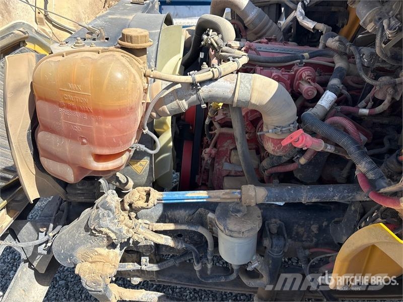 International 4300 Kabiny a interiér