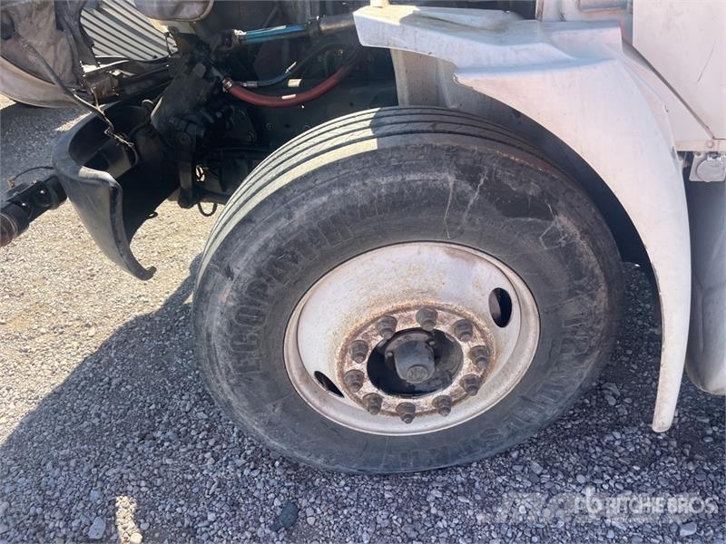 International 4300 صهاريج مياه