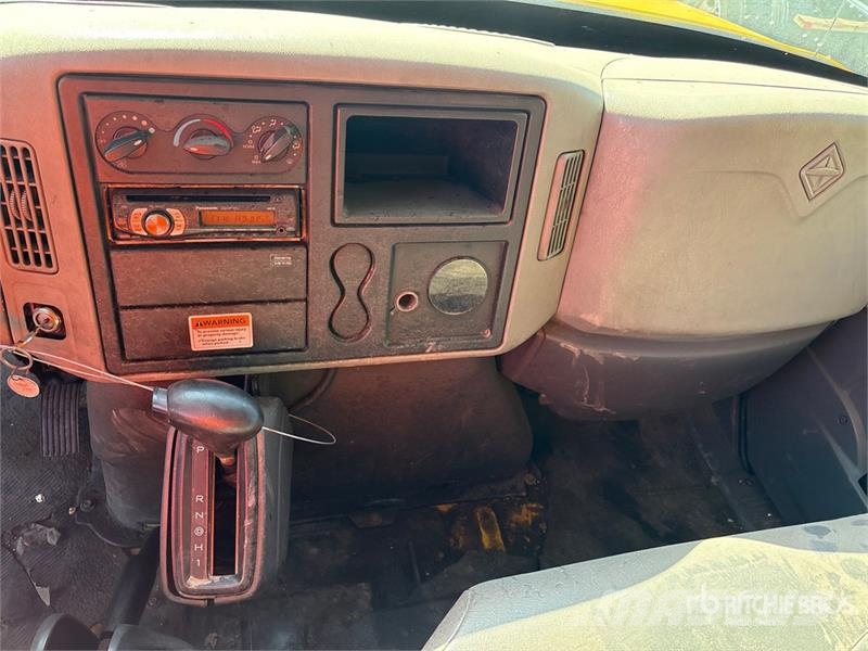 International 4300 Грузовики-Фургоны