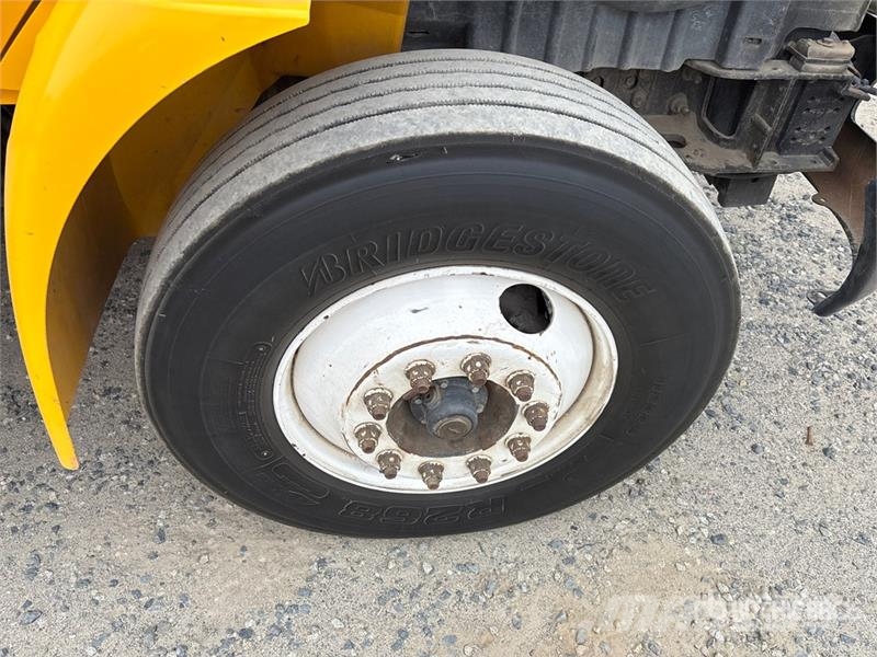 International 4300 Billenő teherautók