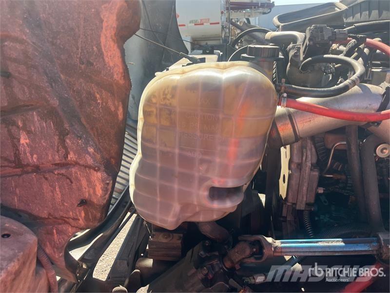 International 4300 صهاريج مياه