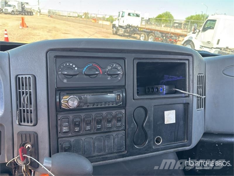 International 4300 Грузовые эвакуаторы