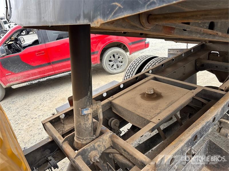 International 4300 Billenő teherautók