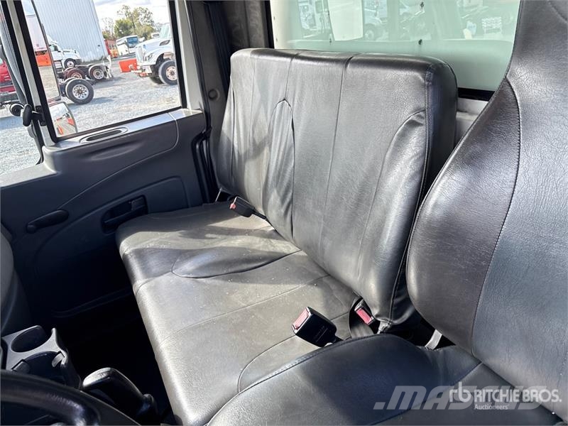 International 4300 Box body trucks