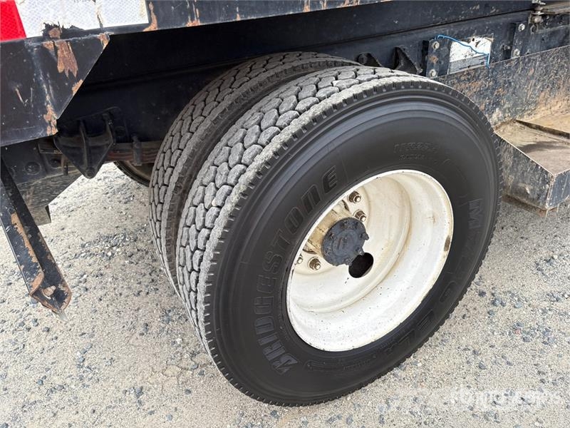 International 4300 Billenő teherautók