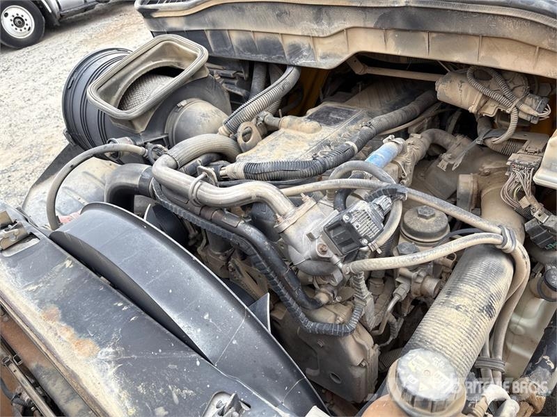 International 4300 Billenő teherautók