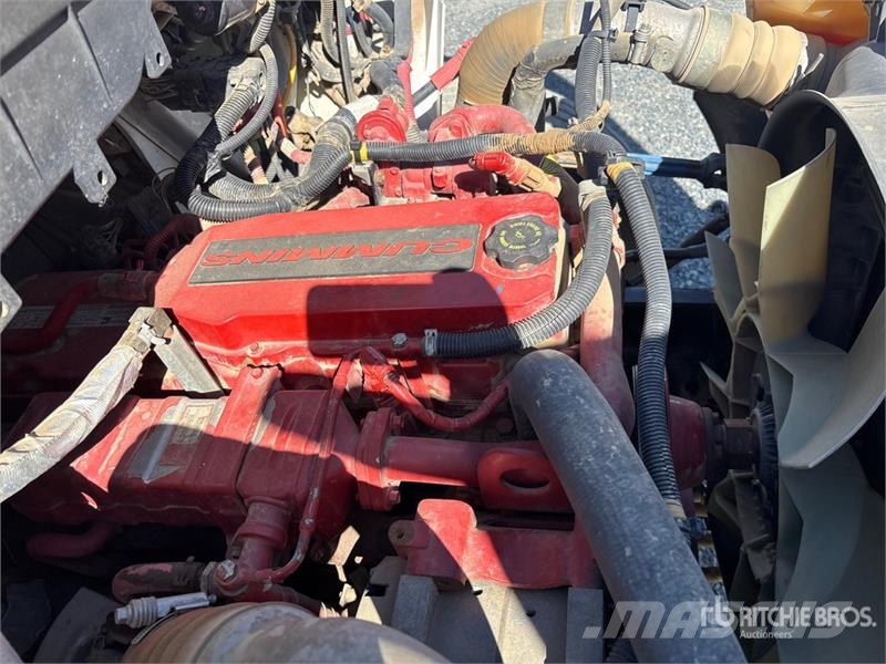 International 4300 Tovornjaki za vodo