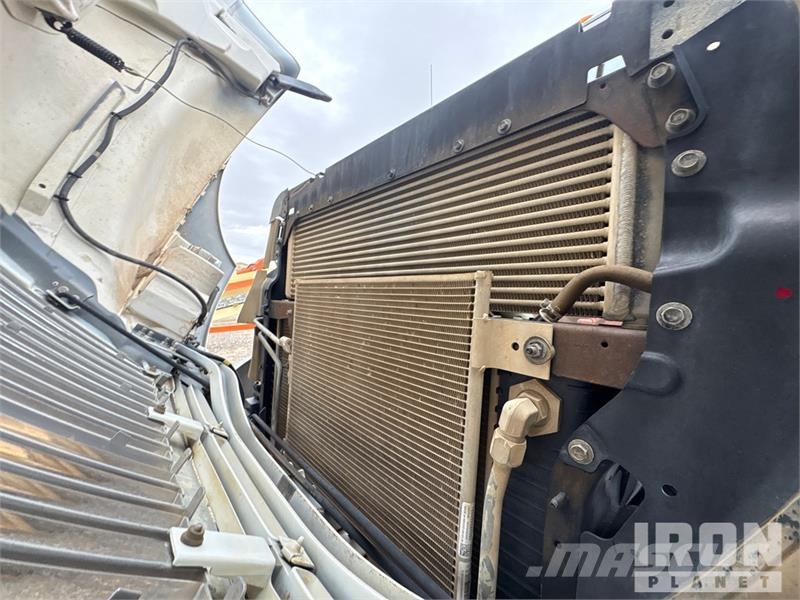 International 4300 Vandens sunkvežimiai