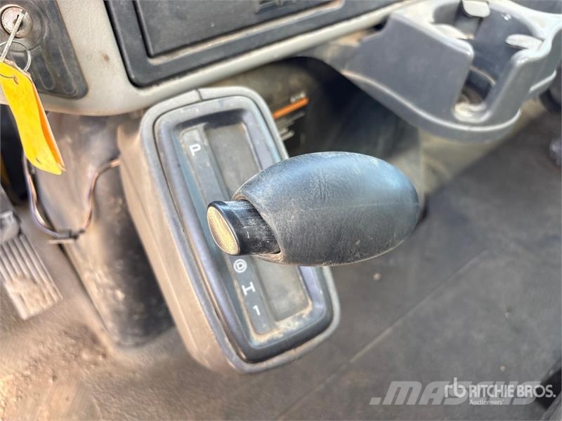International 4300 Kabiny a interiér